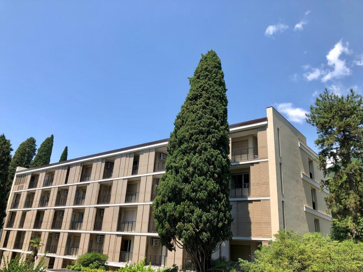 Residence Villa Alba Gardone Riviera Εξωτερικό φωτογραφία